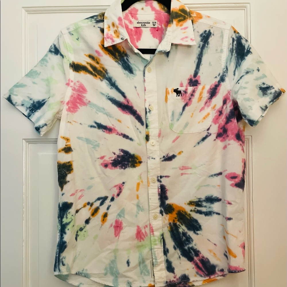 Abercrombie kids Tie Dye short sleeved button up casual dress shirt  13/14